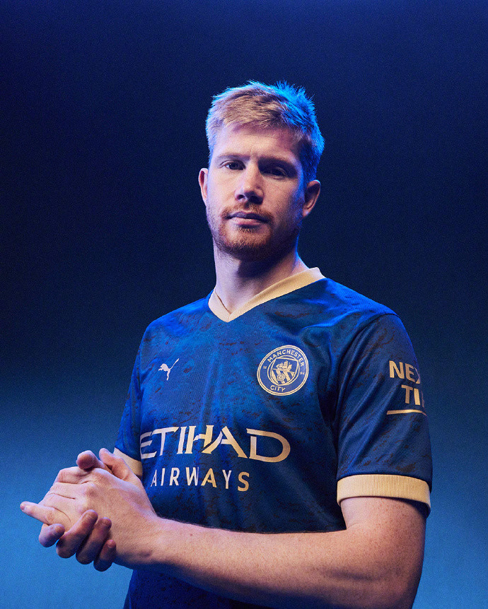 欧冠半场：杜兰、多尔贝格破门，卡拉巴克1-1阿贾克斯