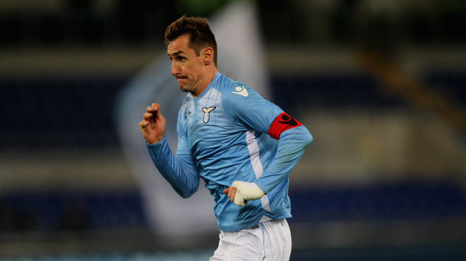 足球欧冠淘汰赛对阵激烈，主帅直言无弱旅