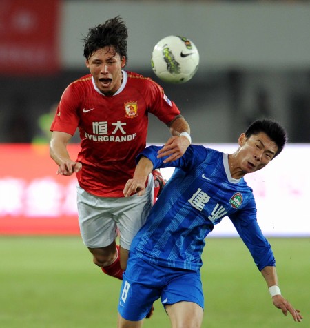 NBA：湖人险胜火箭 詹姆斯砍下全场最高分