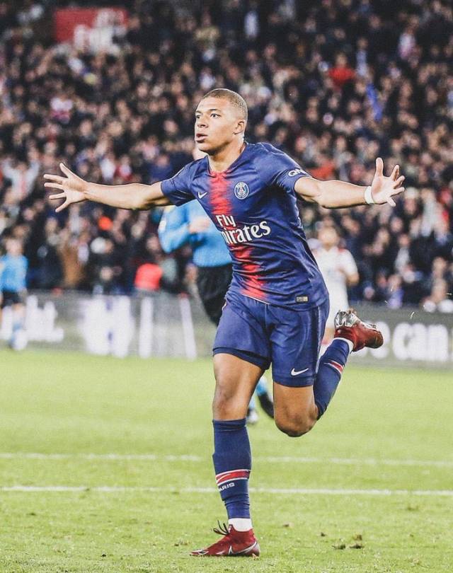 中超：北京国安客场2-1击败梅州客家