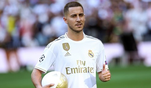 活塞客场大胜取得12连胜，终结对阵雄鹿五连败